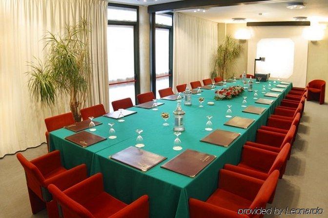 Pacific Hotel Airport 보르가로토리네세 시설 사진